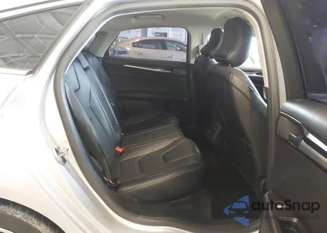 2018 Ford Fusion Hybrid Titanium из США, поврежденный, VIN 3FA6P0RU0JR150919